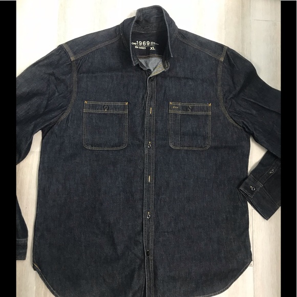gap black denim shirt